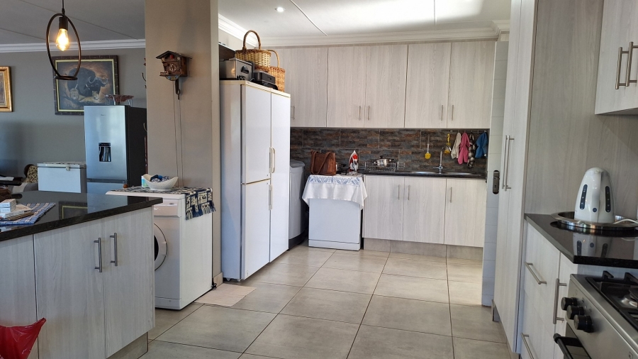 2 Bedroom Property for Sale in Dana Bay Western Cape